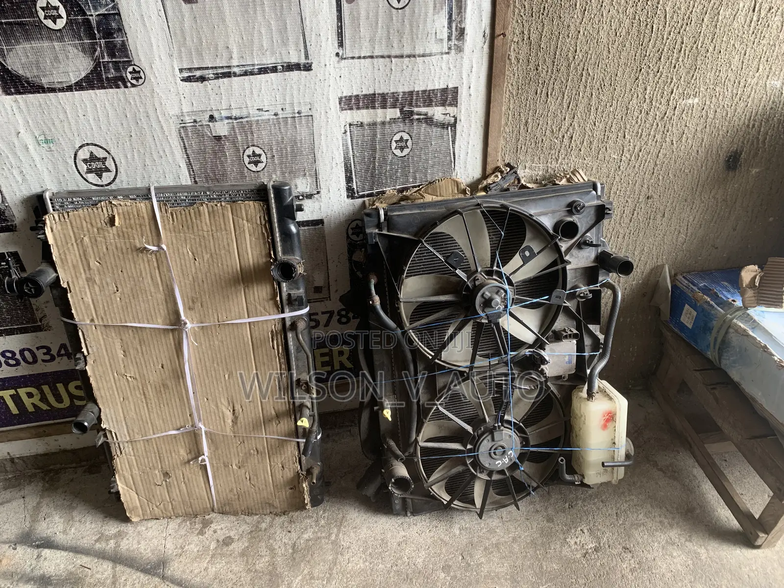 Sienna Car Radiator With Cooling Fan Assembly