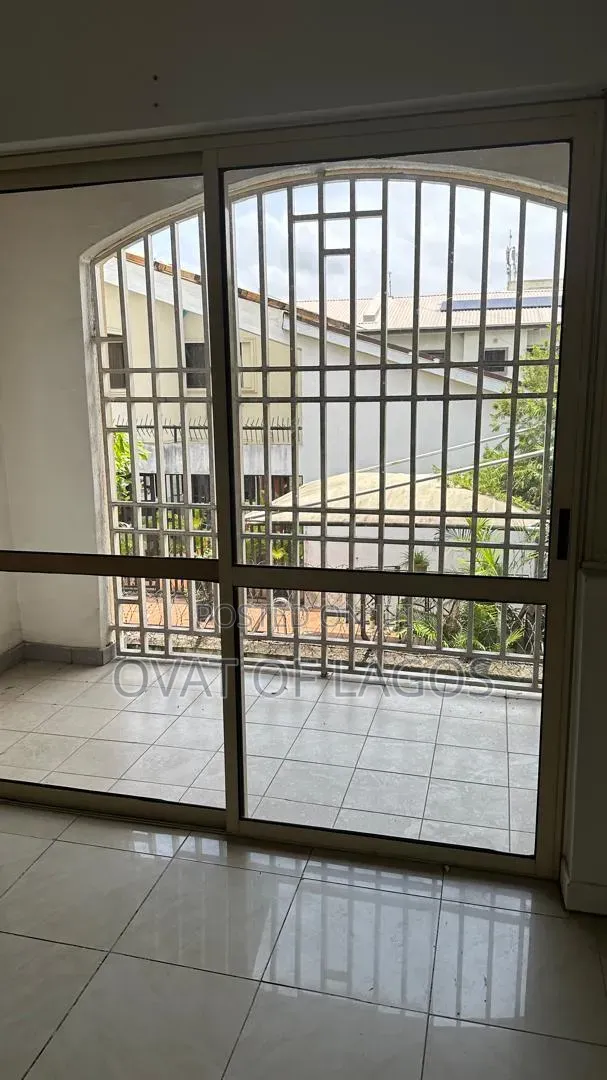 4bdrm Duplex in Parkview Estate for rent