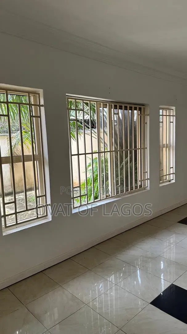 4bdrm Duplex in Parkview Estate for rent