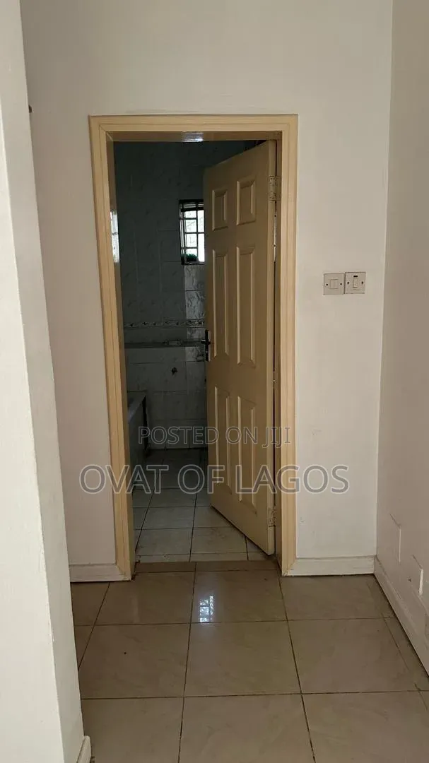 4bdrm Duplex in Parkview Estate for rent