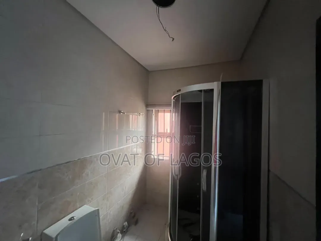 3bdrm Apartment in Parkview Estate for rent