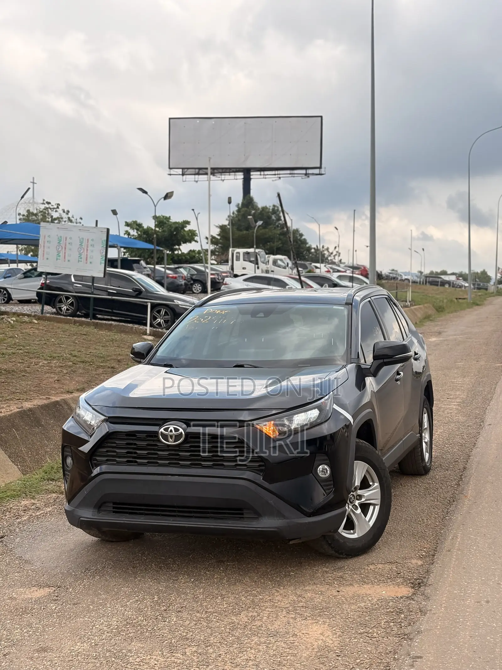 Toyota RAV4 LE AWD 2019 Black