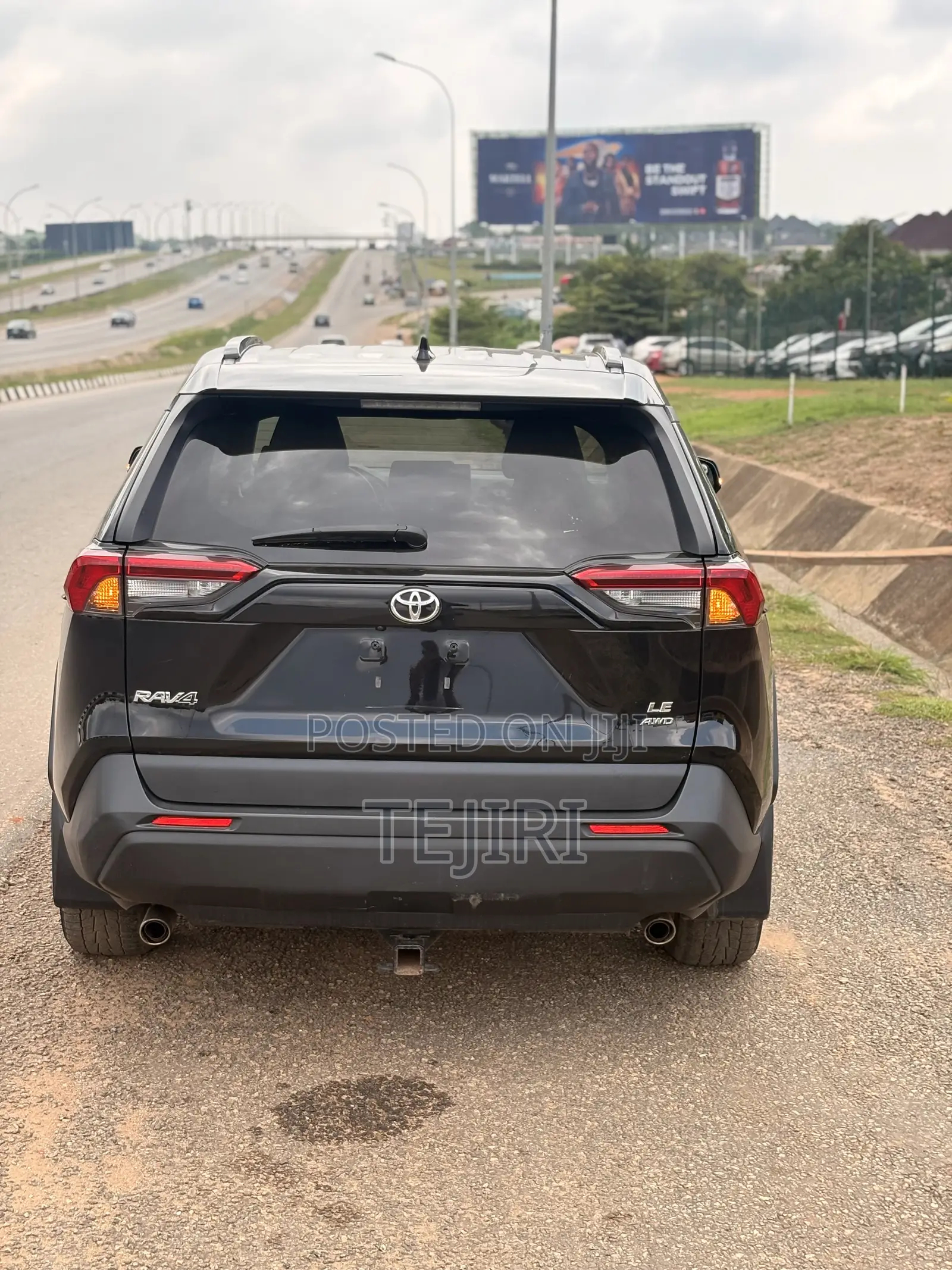 Toyota RAV4 LE AWD 2019 Black