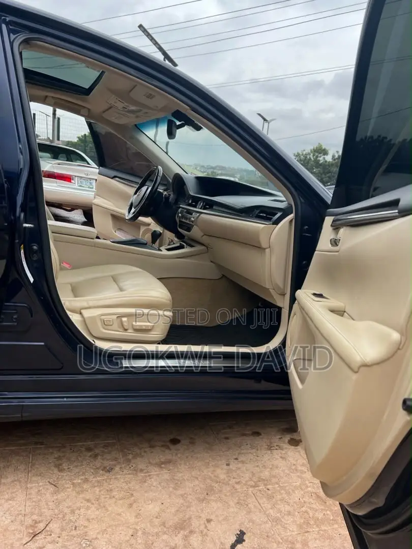Lexus ES 2014 Blue