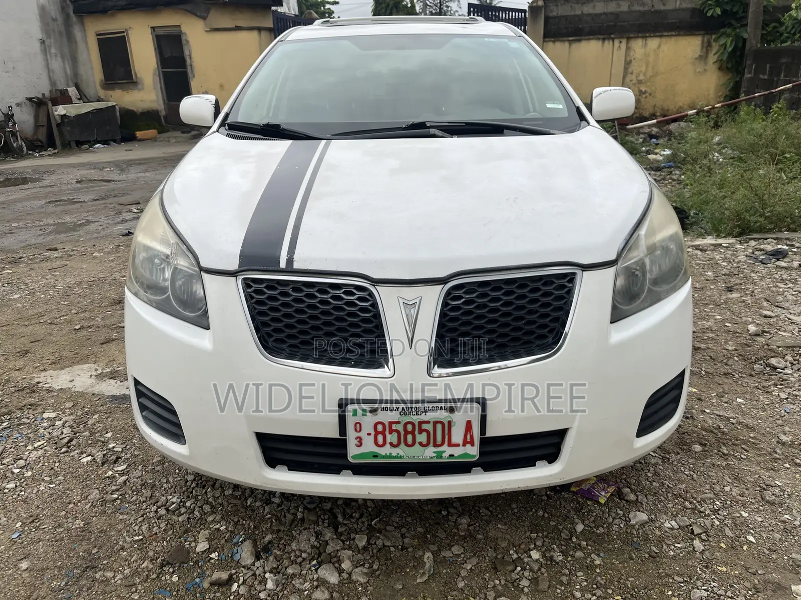 Pontiac Vibe 2008 White