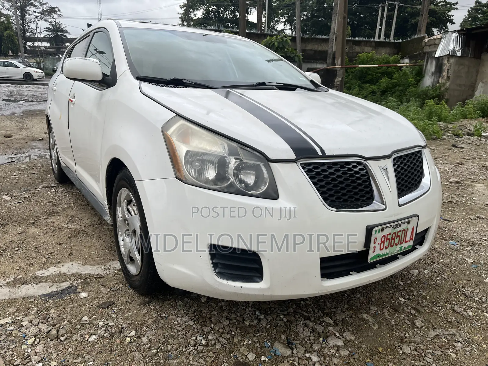 Pontiac Vibe 2008 White