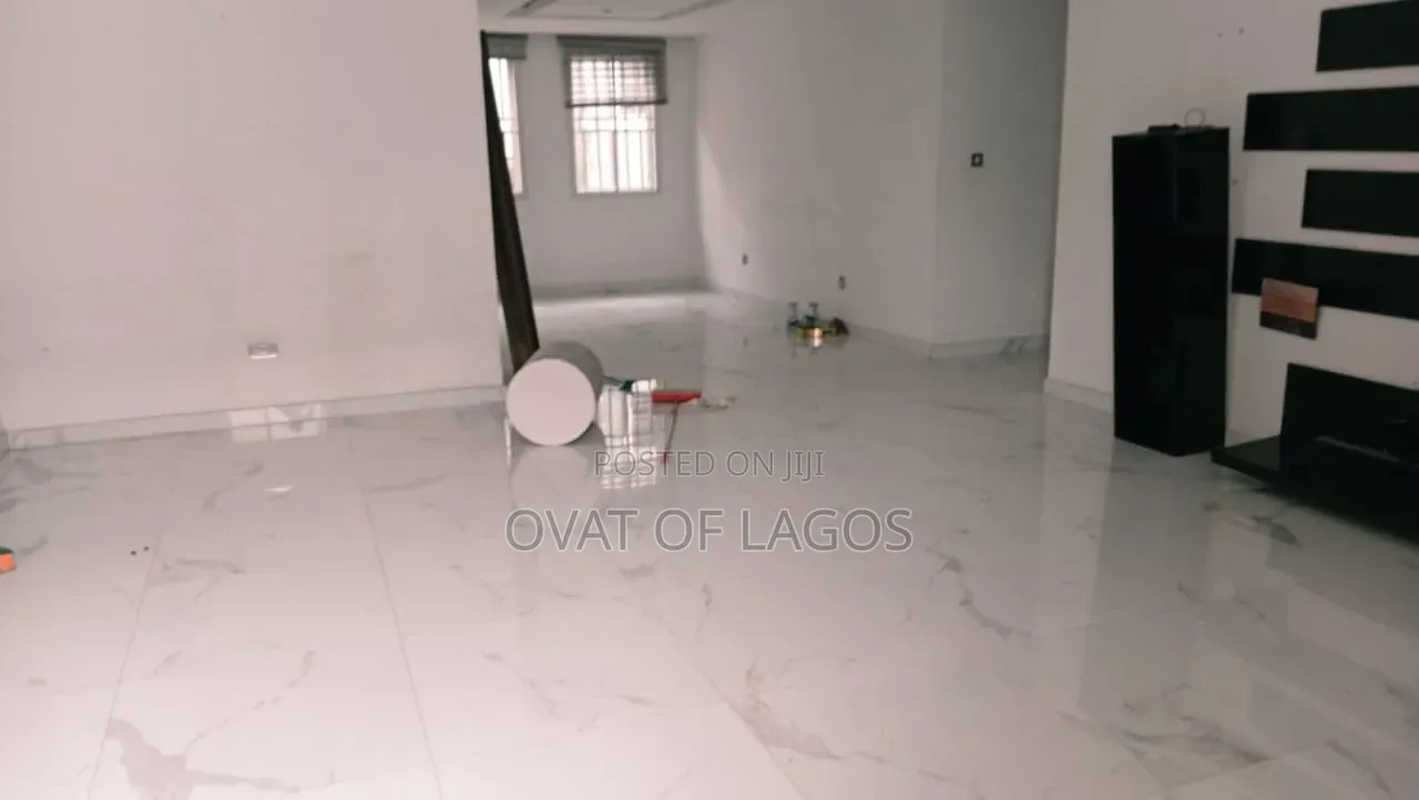 3bdrm Apartment in Parkview Estate for sale