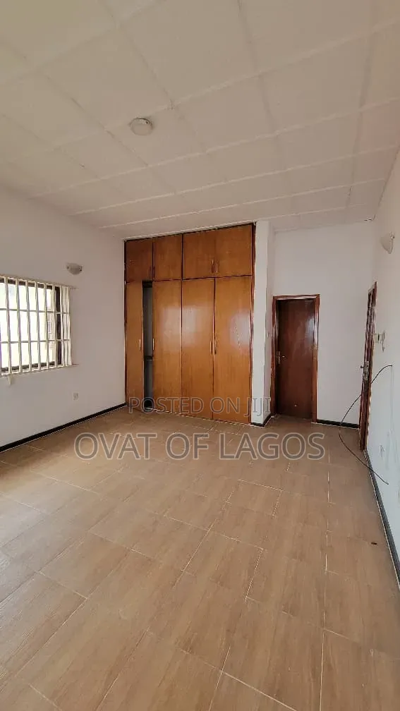4bdrm Duplex in Parkview Estate for rent