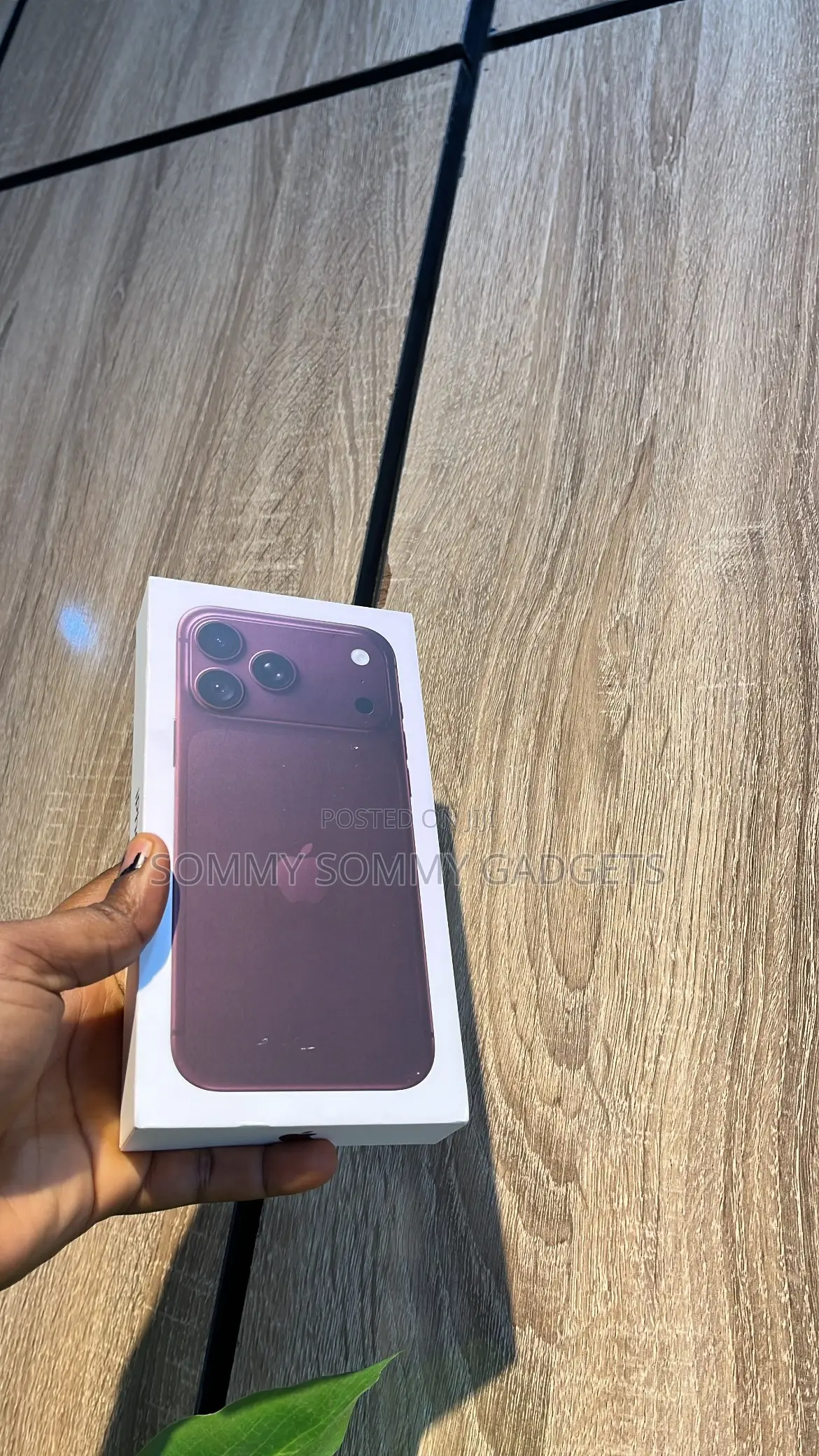 New Apple iPhone 18 Pro Max 256 GB Red