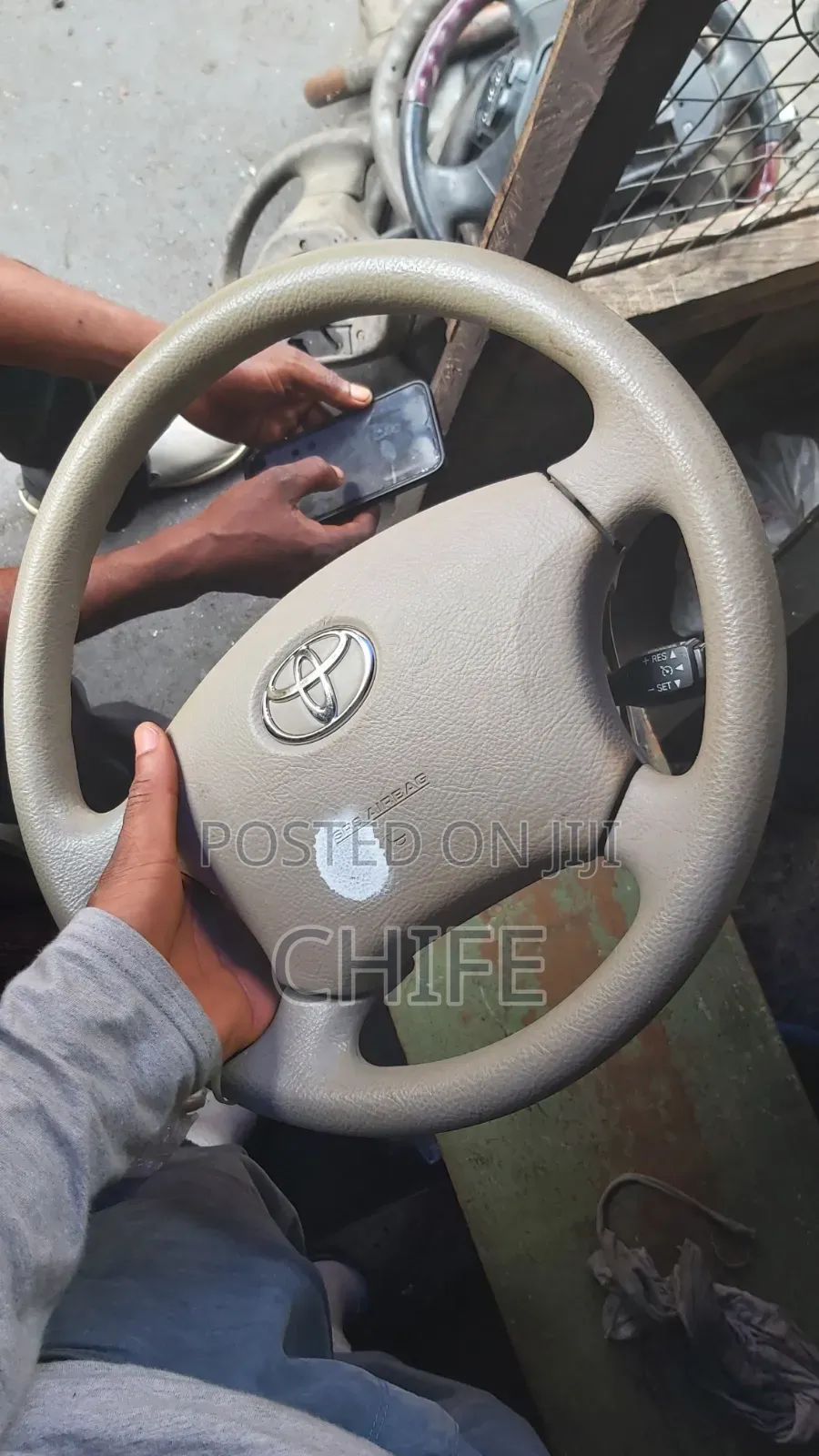 Tokunbo Steering Wheel for Toyota Sienna 2003 - 2006