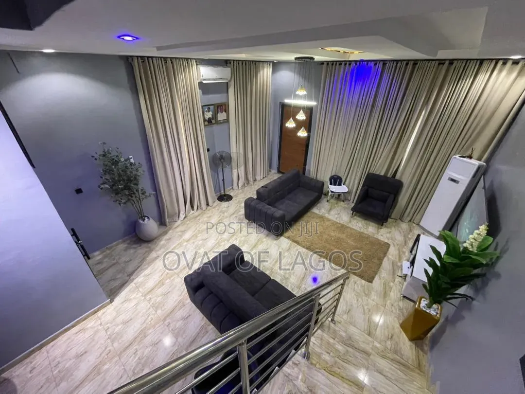4bdrm Duplex in Thomas Estate for rent