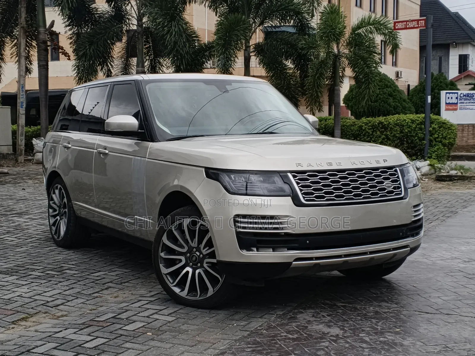 Land Rover Range Rover Vogue 2014 Gold