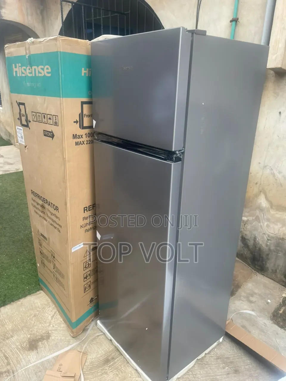 Hisense 240L No Frost Top Freezer Fridge
