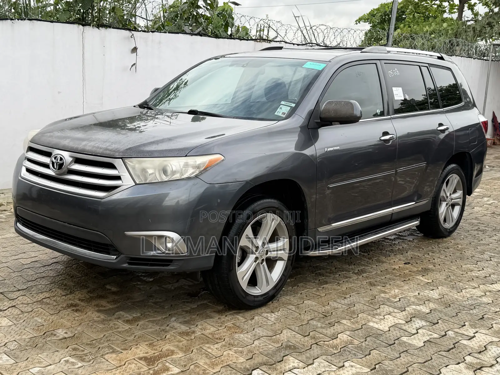 Toyota Highlander Limited 3.5L 2WD 2013 Gray