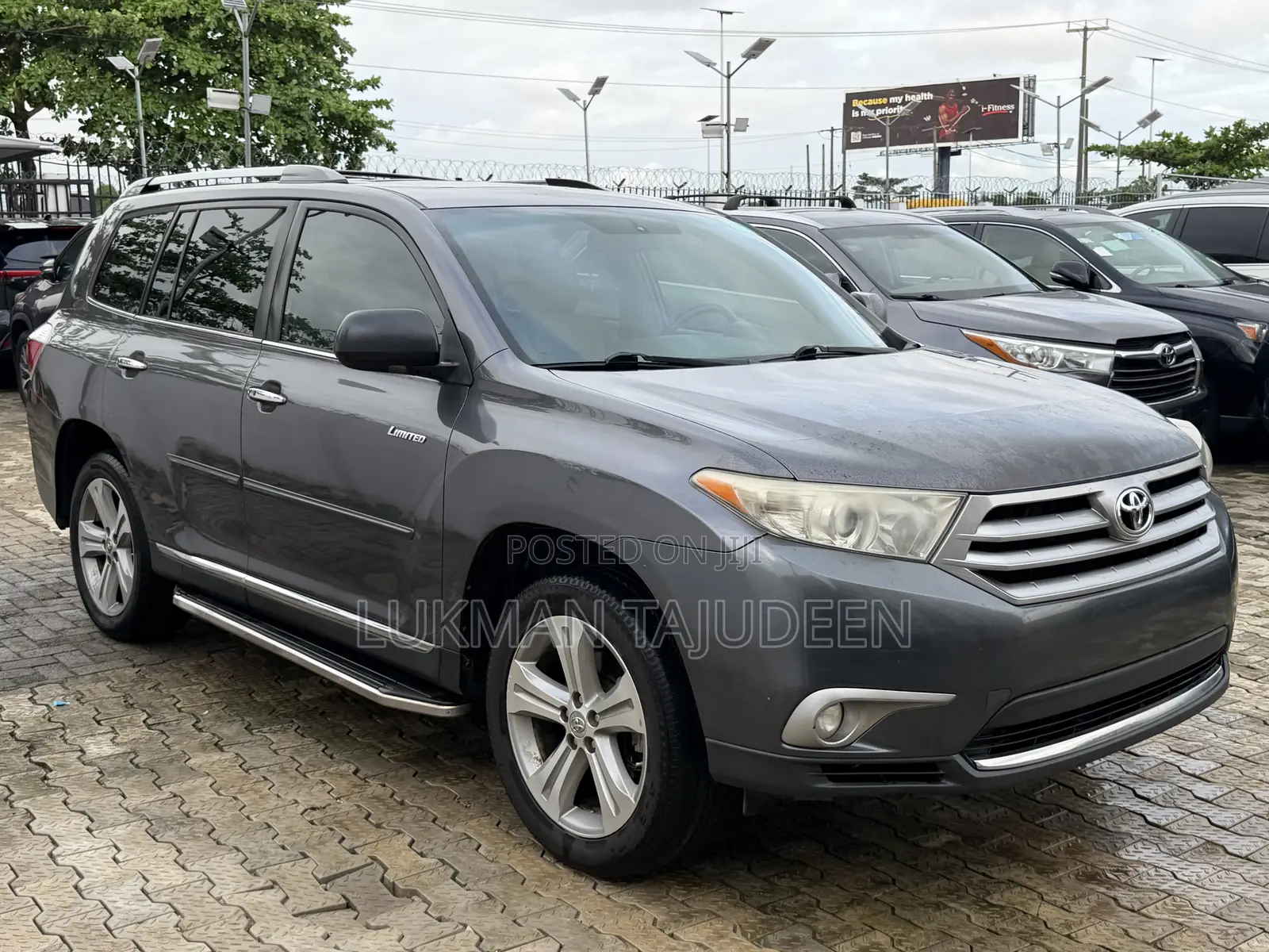Toyota Highlander Limited 3.5L 2WD 2013 Gray