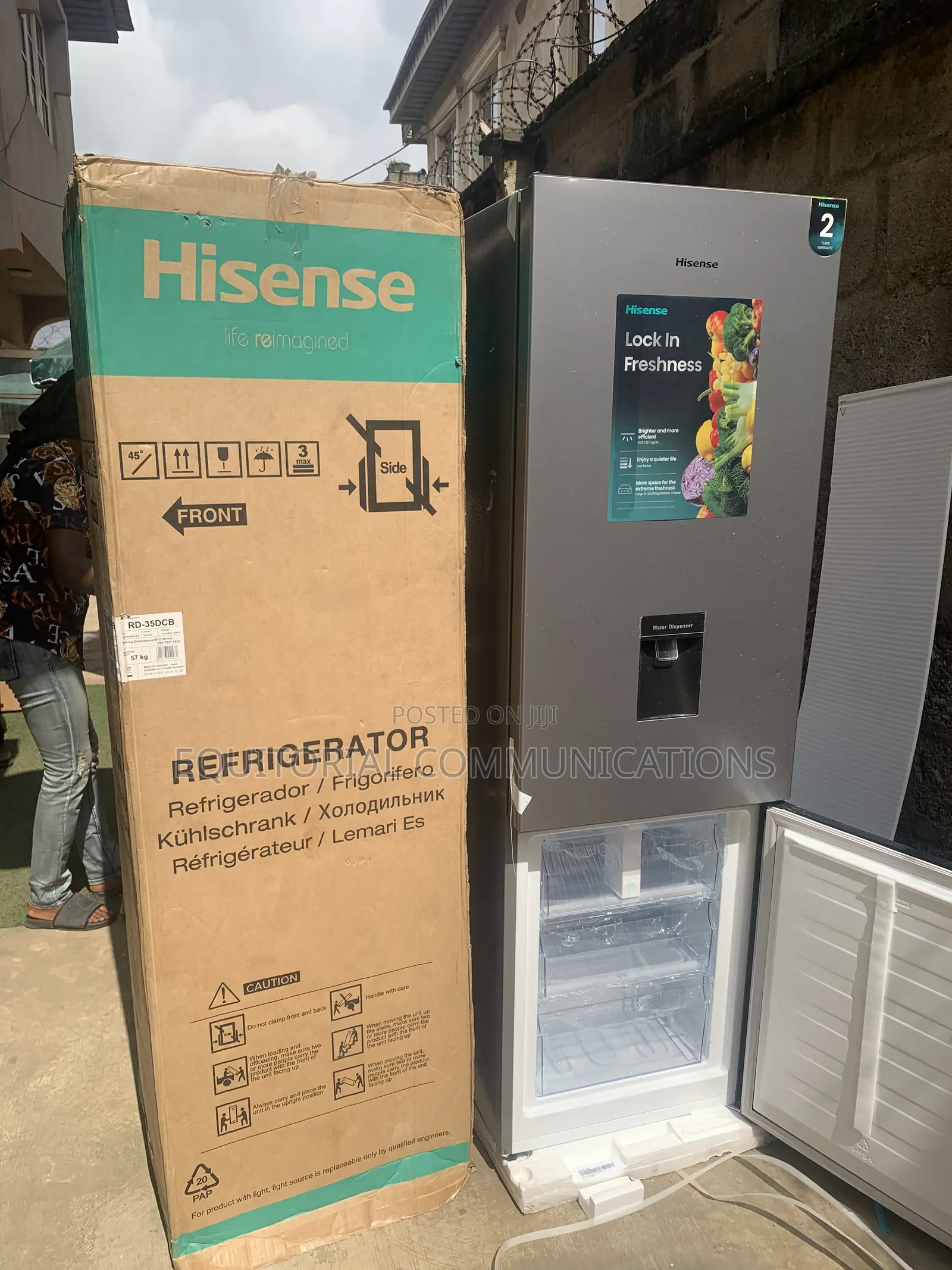 Hisense 35DCB 264L Modern Kitchen Refrigerator With Water Dispenser