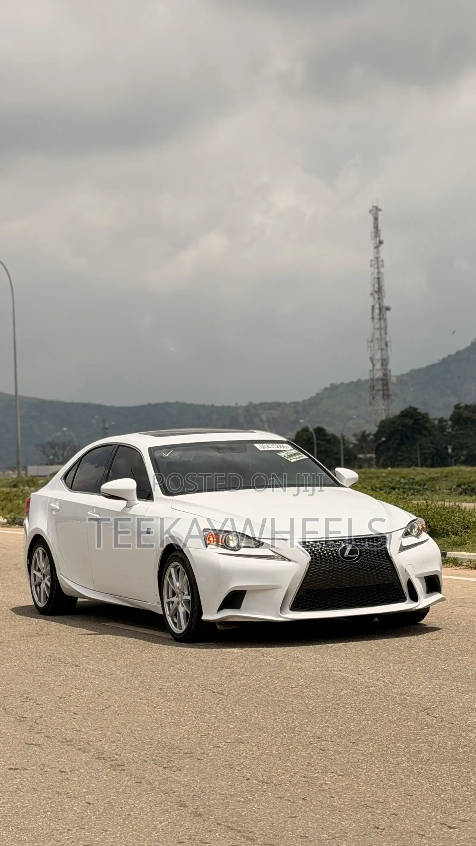 Lexus IS 300 AWD 2016 White