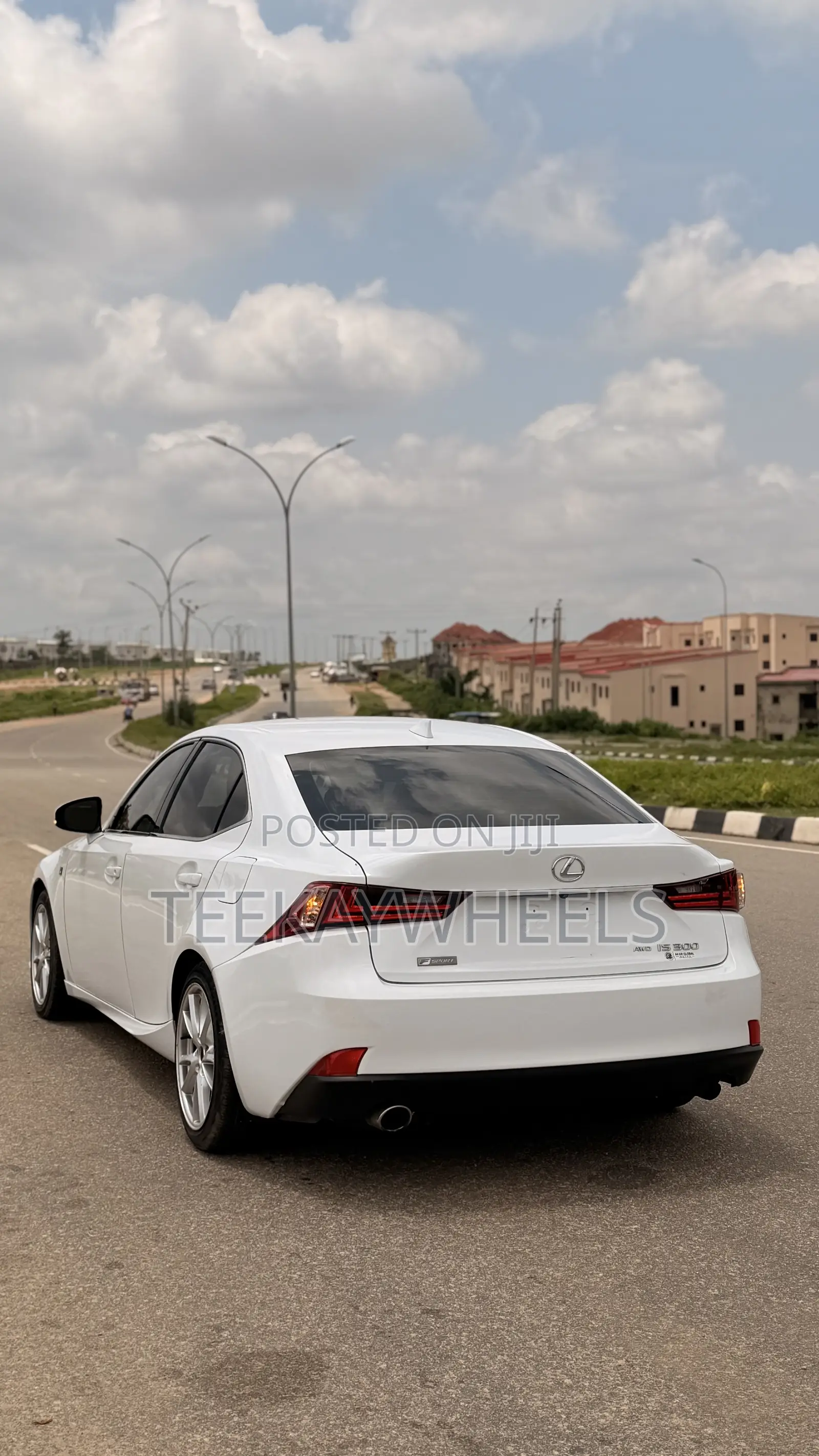 Lexus IS 300 AWD 2016 White