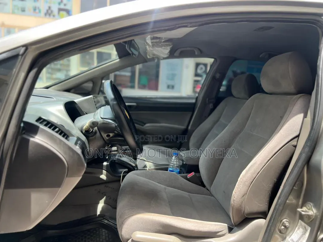 Honda Civic 2008 Gold