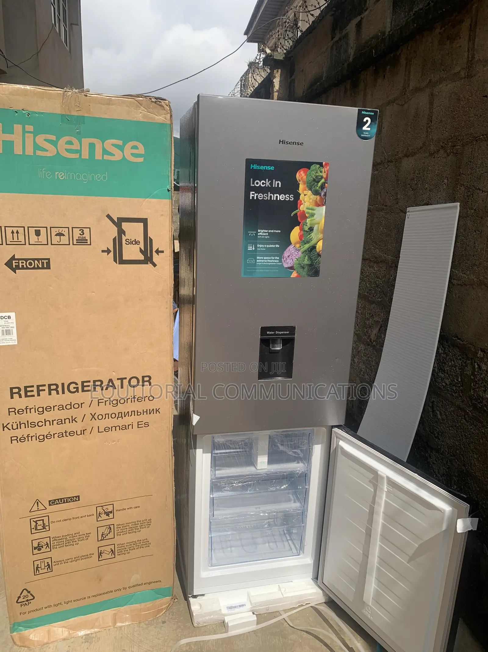 Hisense 35DCB 264L Quality 2-Door Fridge With Water Dispenser