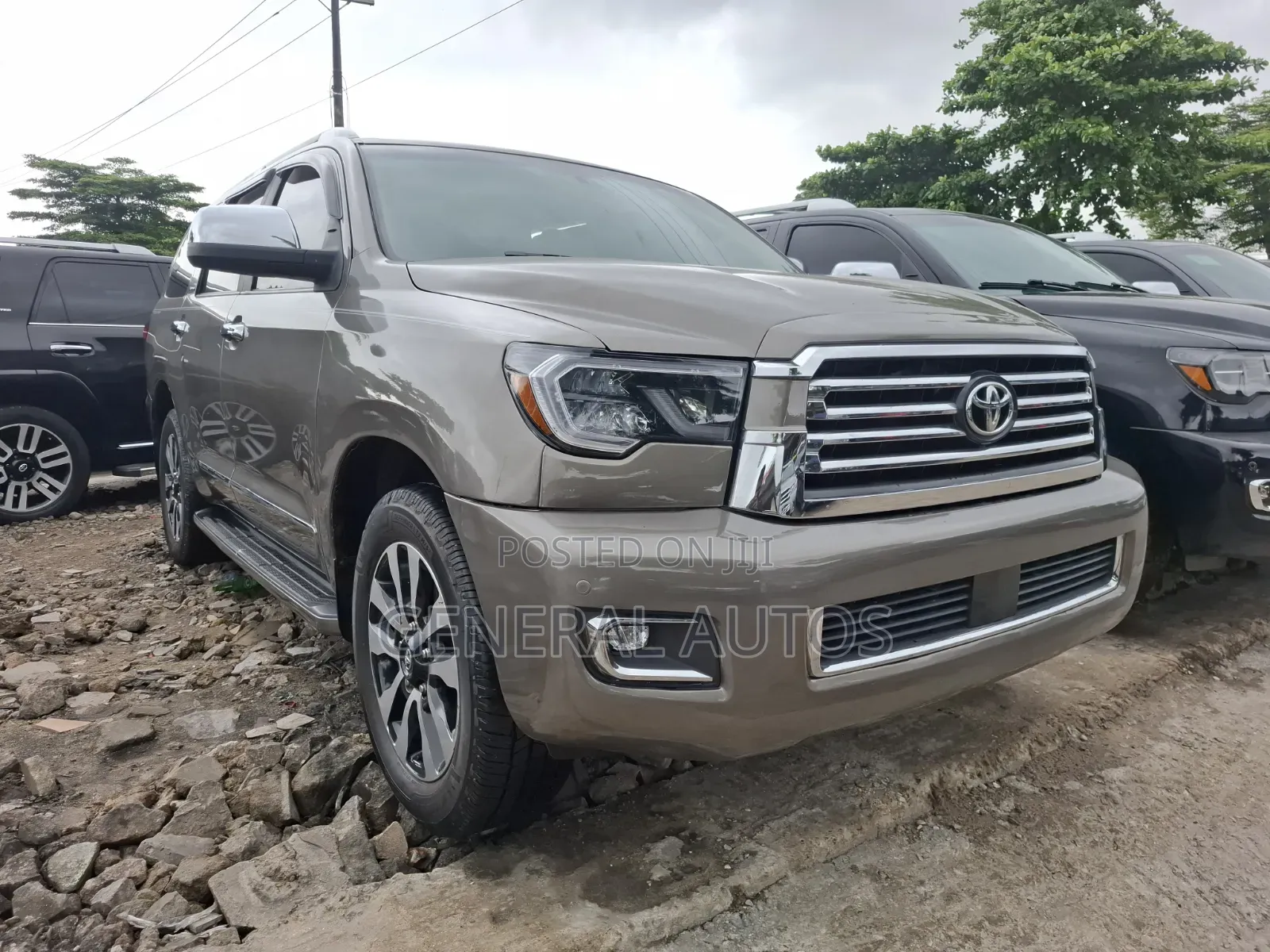 Toyota Sequoia Platinum w/FFV 4x4 2018 Brown