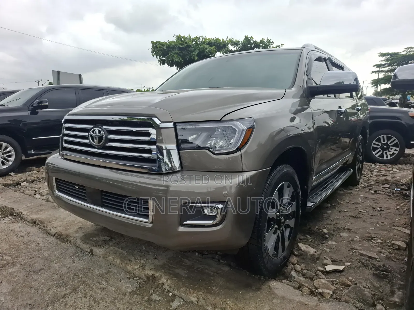 Toyota Sequoia Platinum w/FFV 4x4 2018 Brown