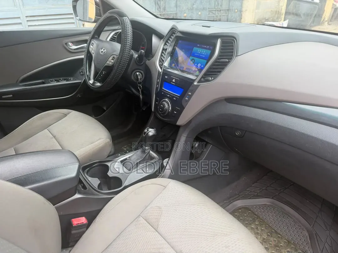 Hyundai Santa Fe 2015 Gray