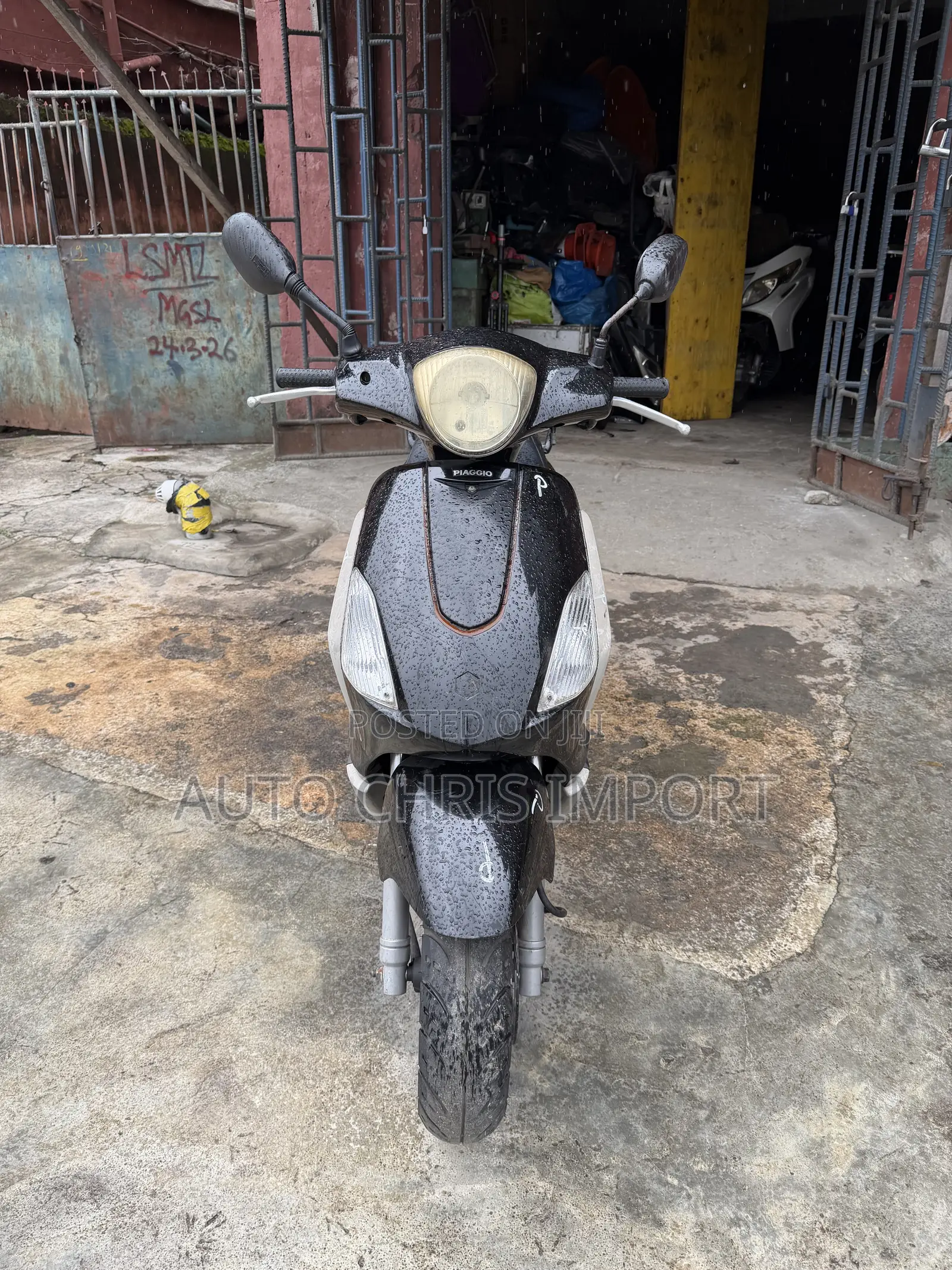 Piaggio Scooter 2012 Black