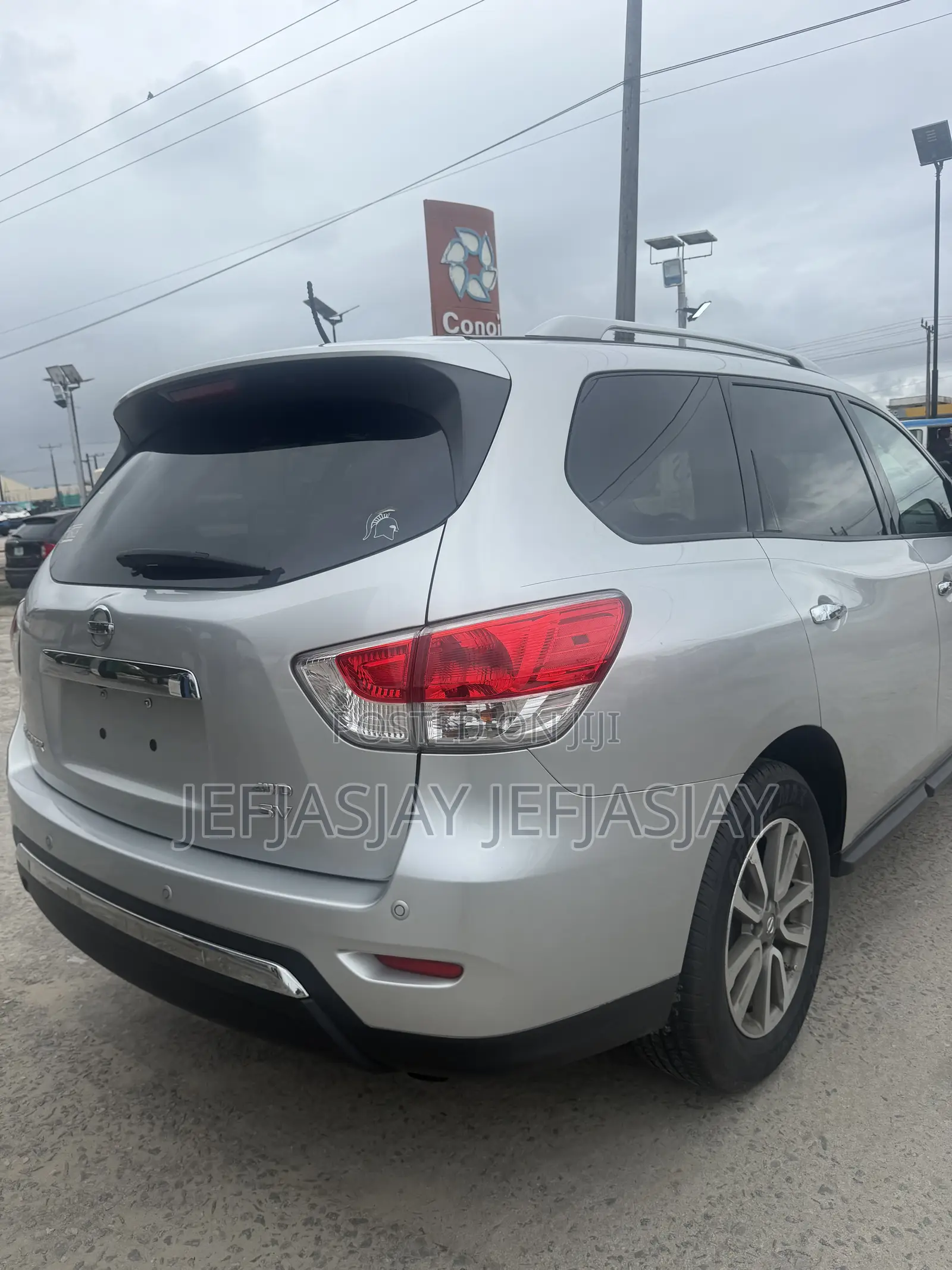 Nissan Pathfinder SV 4dr 4x4 (3.5L 6cyl) 2016 Silver