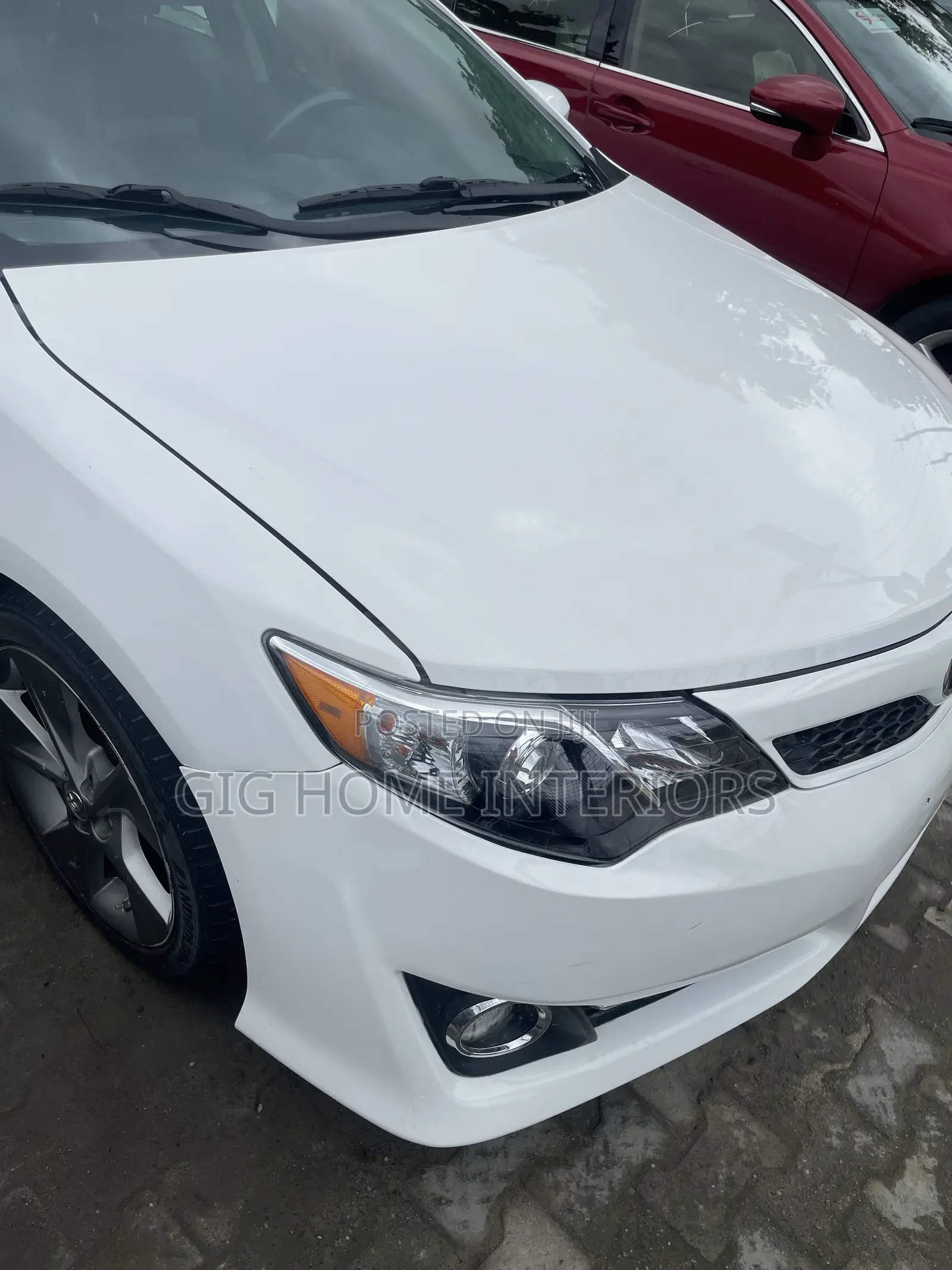 Toyota Camry SE V6 4dr Sedan (3.5L 6cyl 6A) 2013 White
