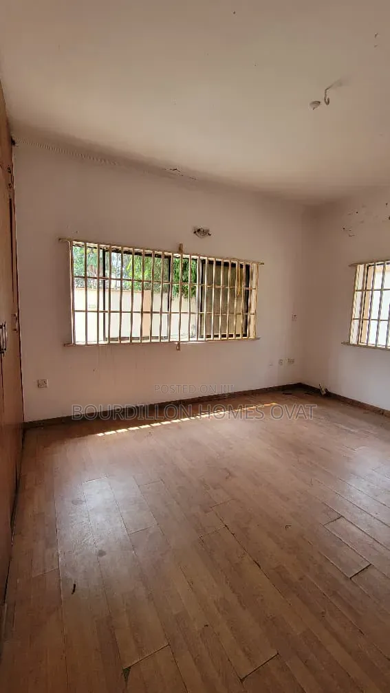 4bdrm Duplex in Parkview Estate for rent