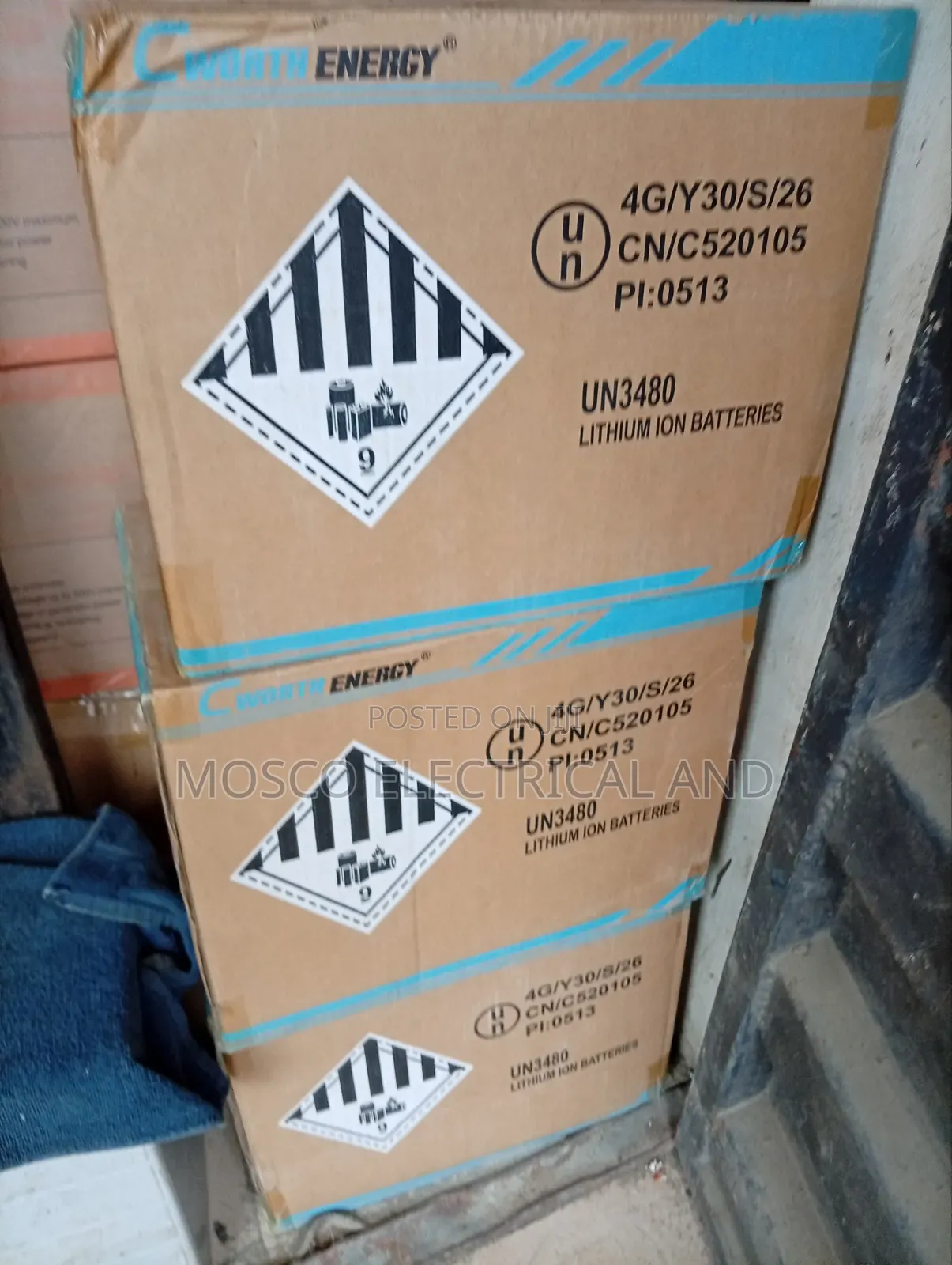 Quality 1kwh/12volts Cworth Lithium Ion Solar Batteries