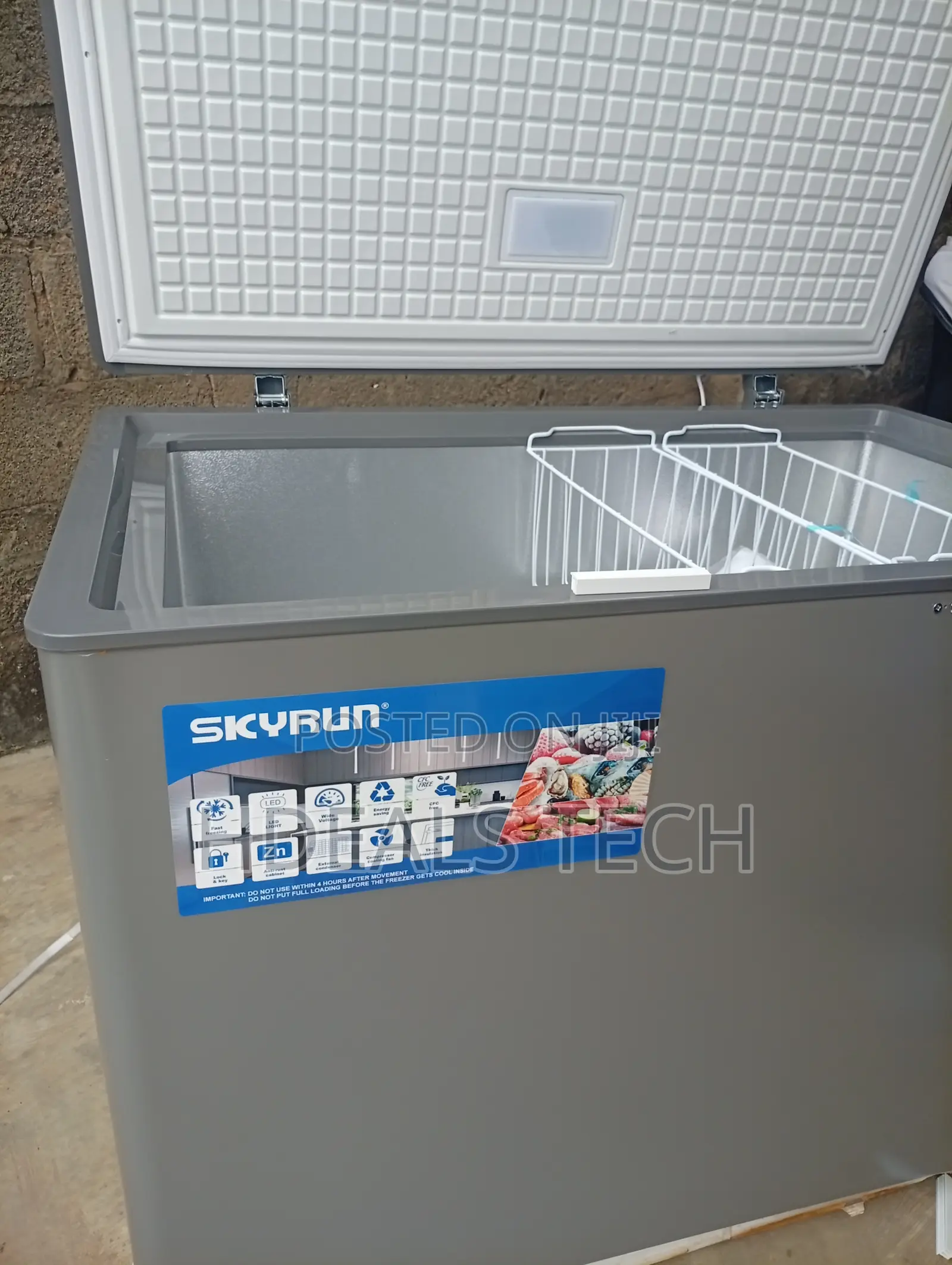 Standard Size Skyrun Chest Freezer Affordable Price
