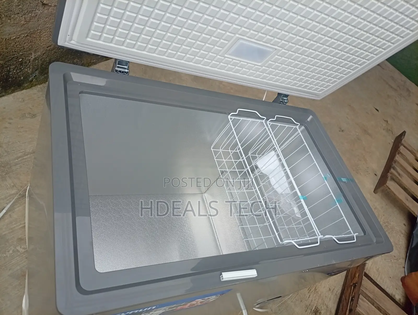 Standard Size Skyrun Chest Freezer Affordable Price