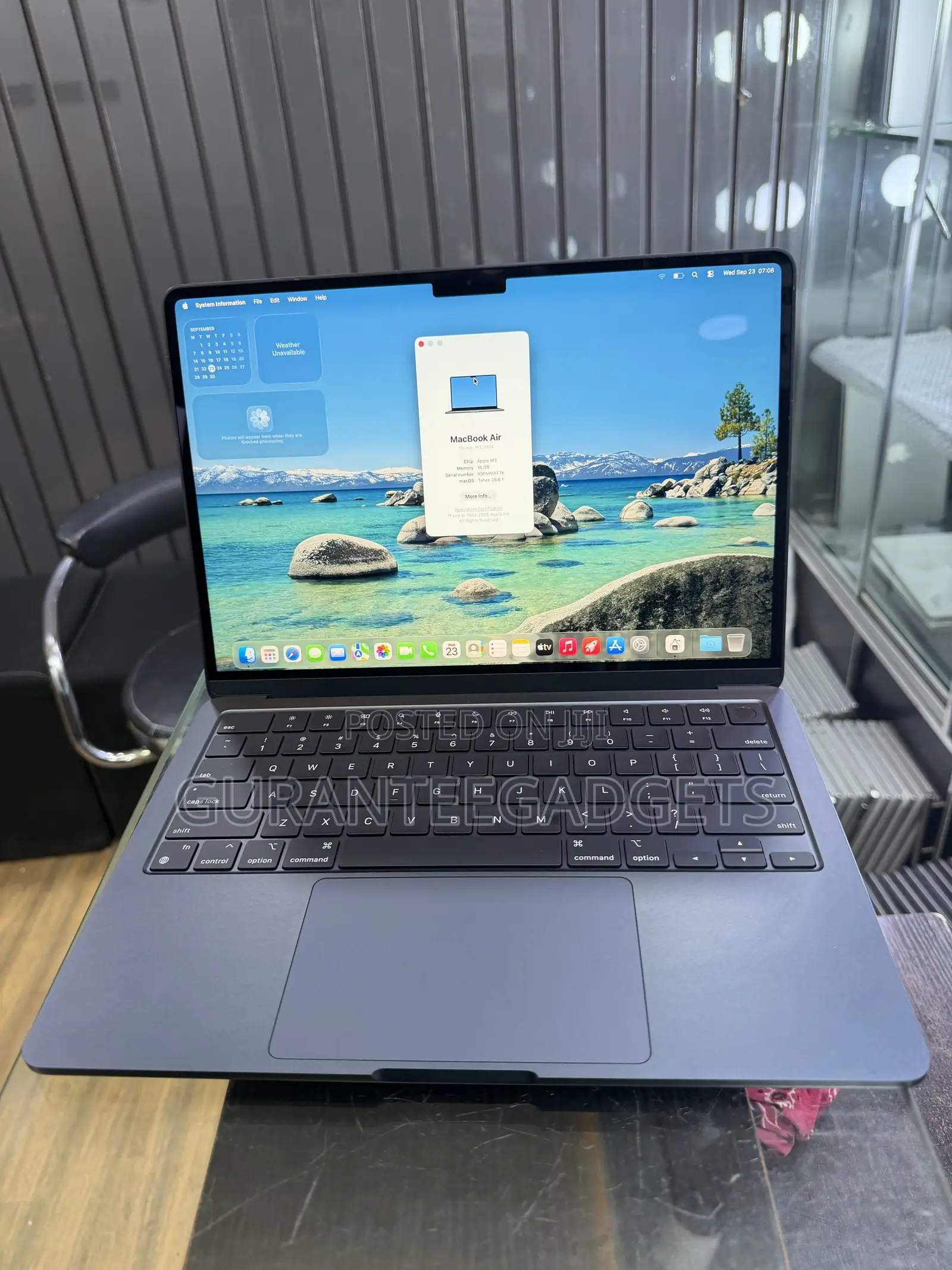 Laptop Apple MacBook Air 2024 M3 16GB Apple M3 SSHD (Hybrid) 512GB
