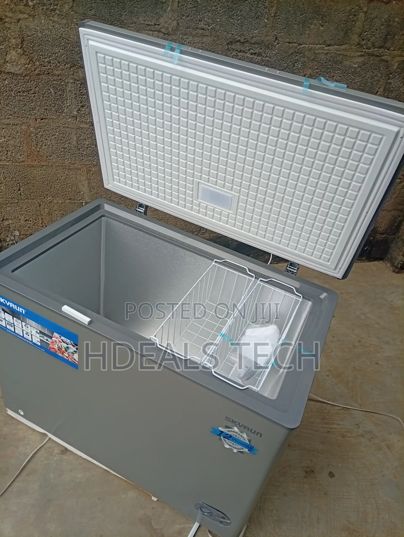 Original Skyrun Chest Freezer Easy Maintenance Drain