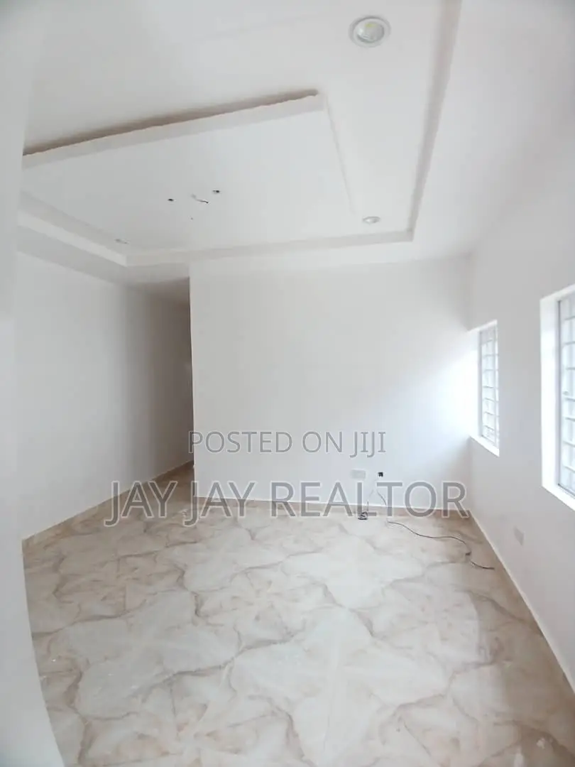 1bdrm Block of Flats in Dakwo District for rent