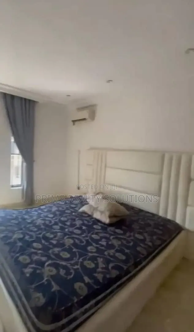 Studio Apartment in Chevron for rent