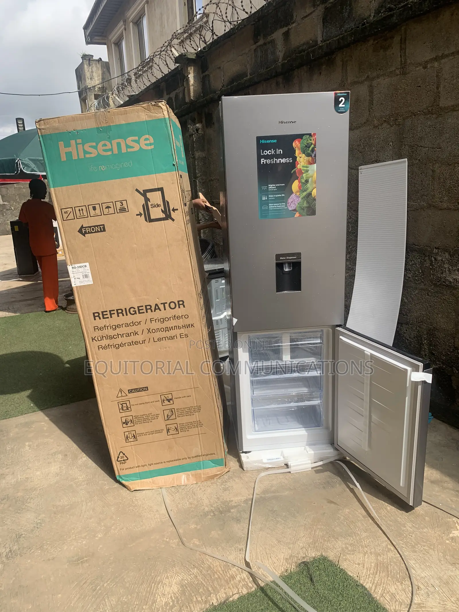 Hisense 35DCB 264L Family Fridge With Water Dispenser