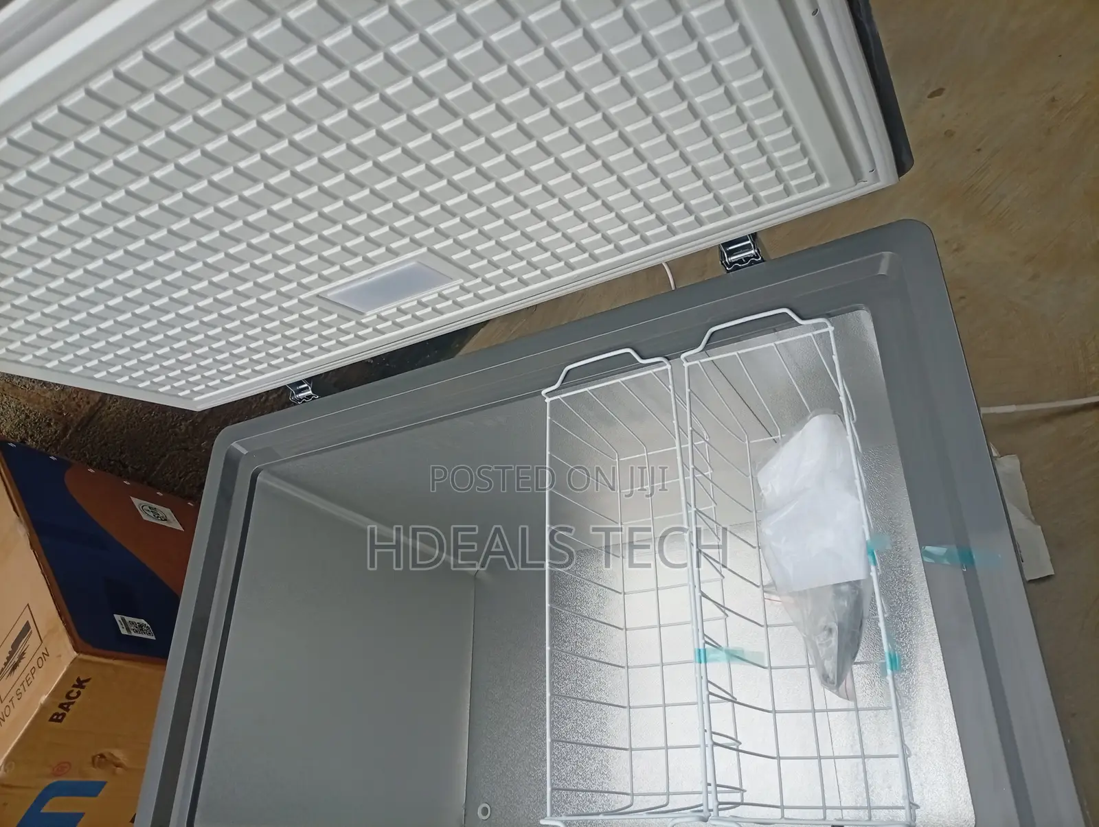 Large Storage Skyrun 300L Multipurpose Chest Freezer