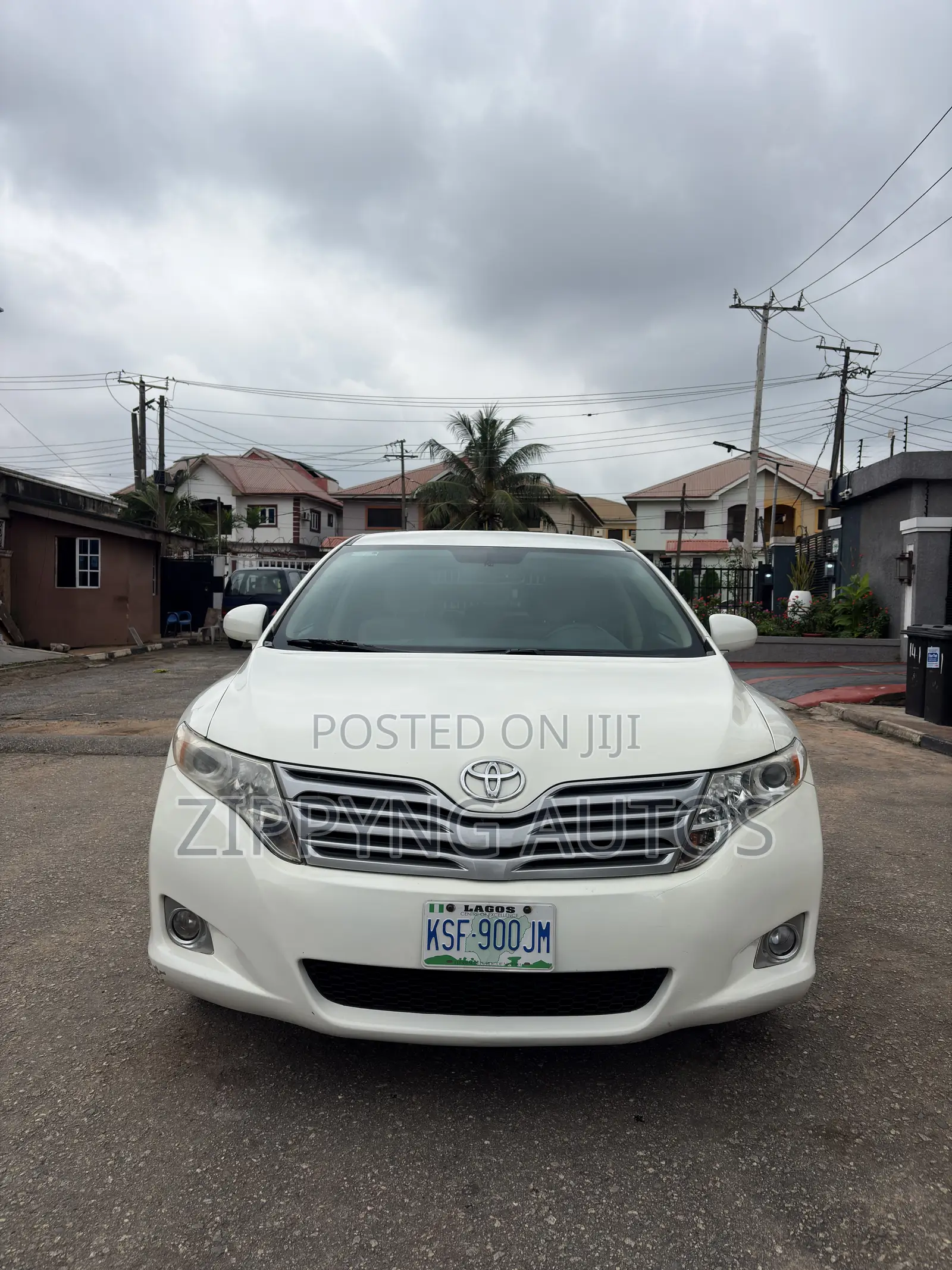 Toyota Venza LE 2010 White