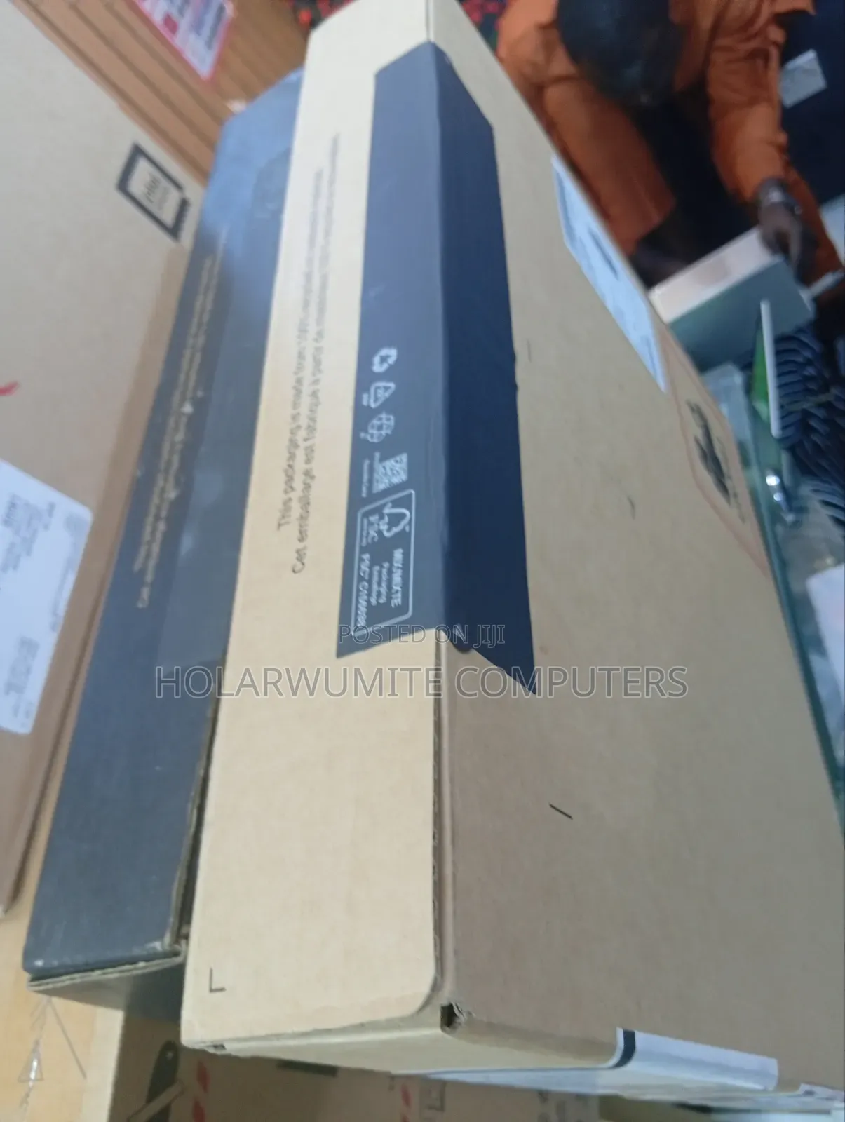 New Laptop Dell Latitude 5320 2-in-1 16GB Intel Core i5 SSD 512GB