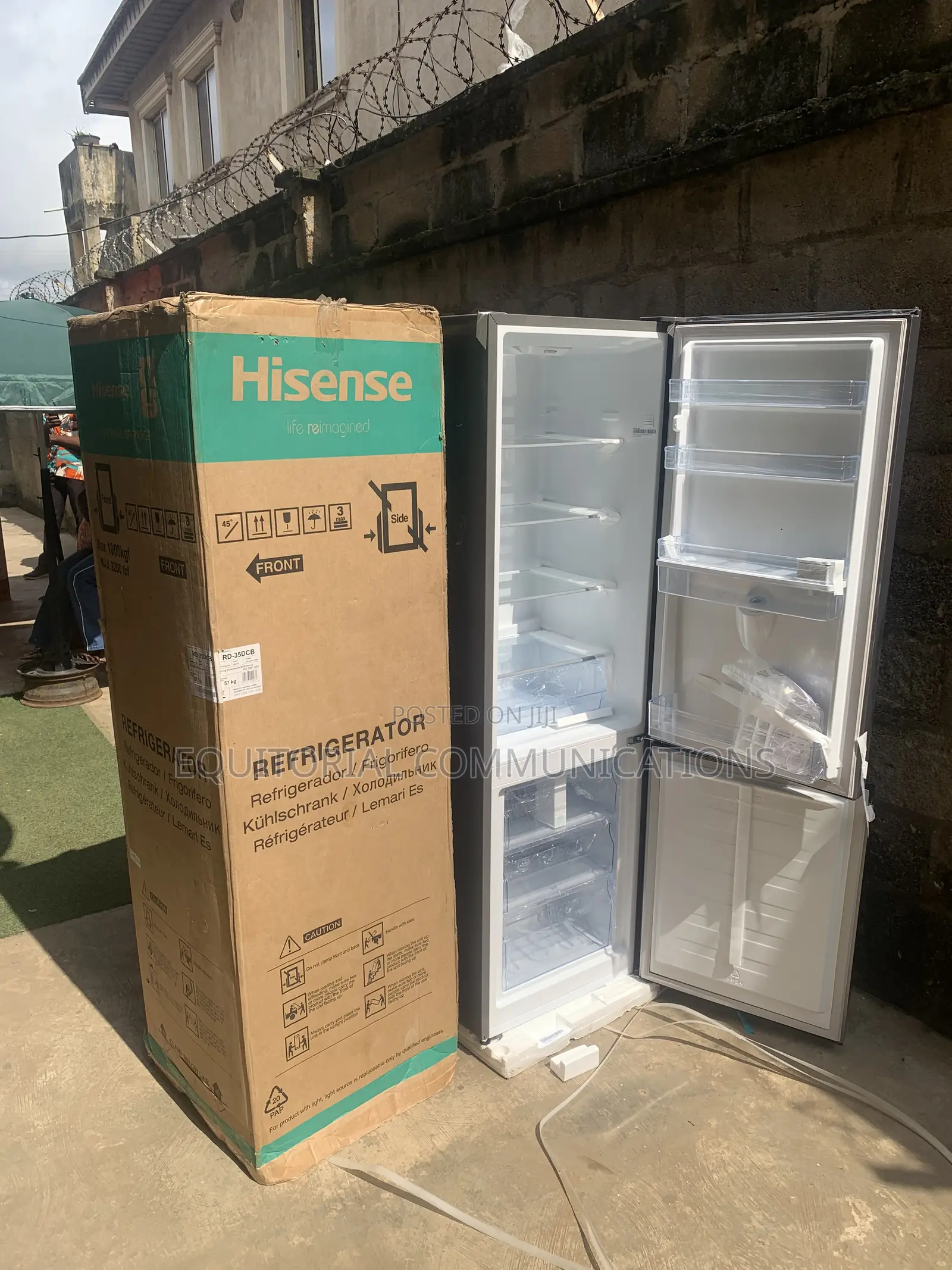 Hisense 264L 2-Door Home Fridge With Water Dispenser - Model 35DCB