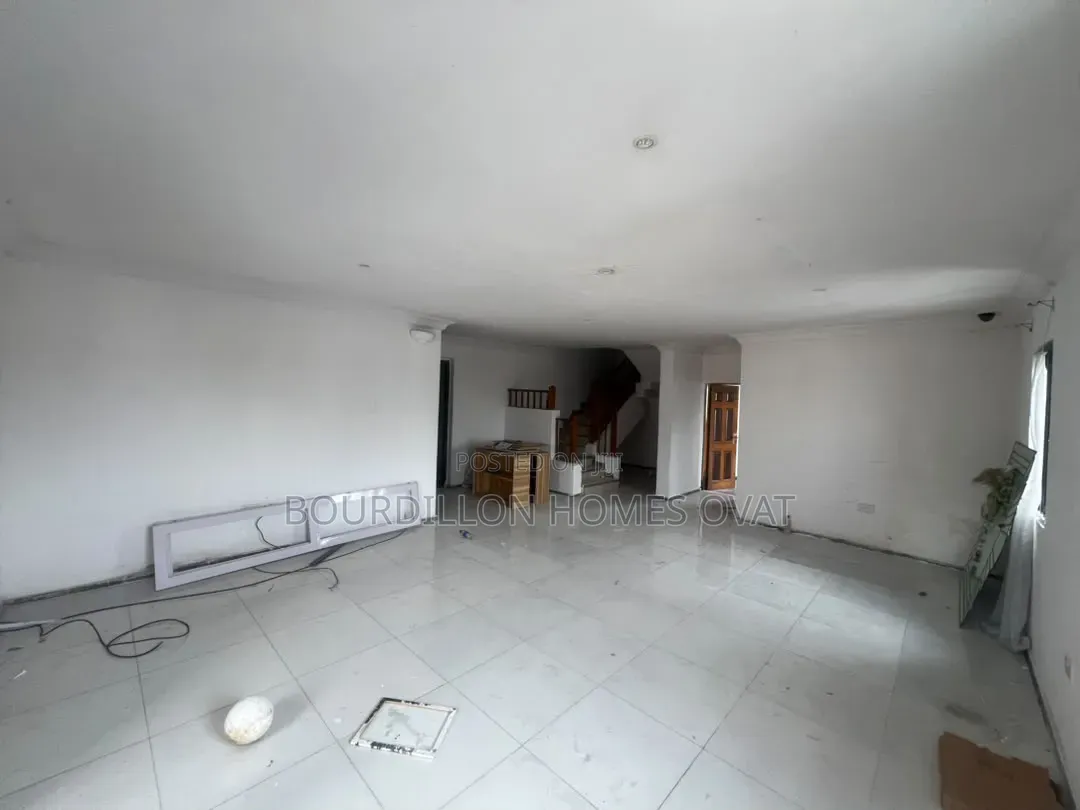 4bdrm Maisonette in Parkview Estate for rent