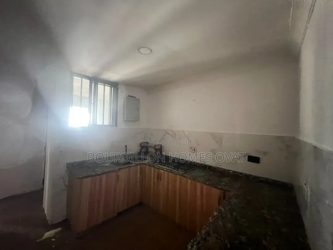 4bdrm Maisonette in Parkview Estate for rent