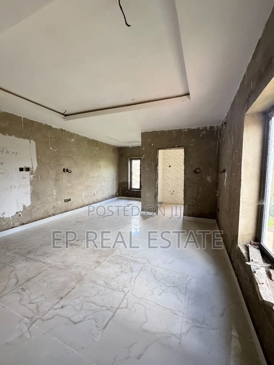 4bdrm Duplex in Durumi for sale