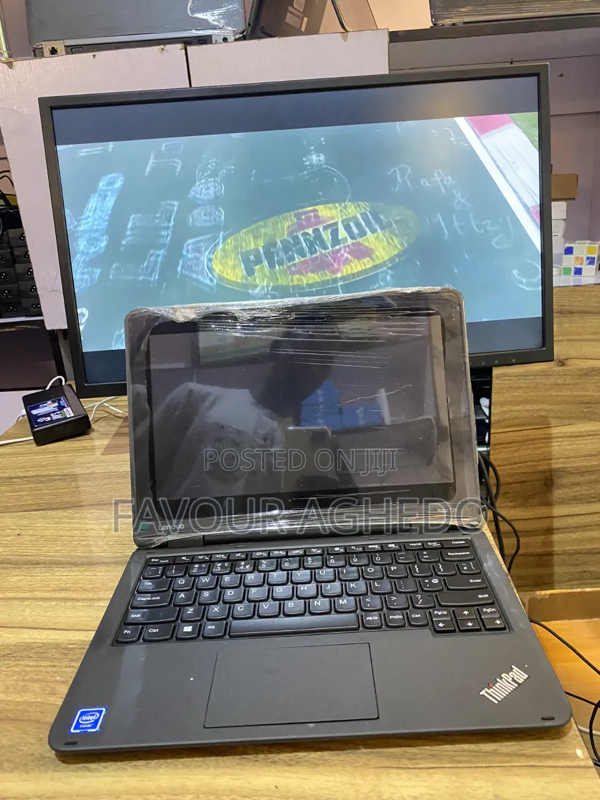 Laptop Lenovo Yoga 11e 4GB Intel Celeron SSD 128GB