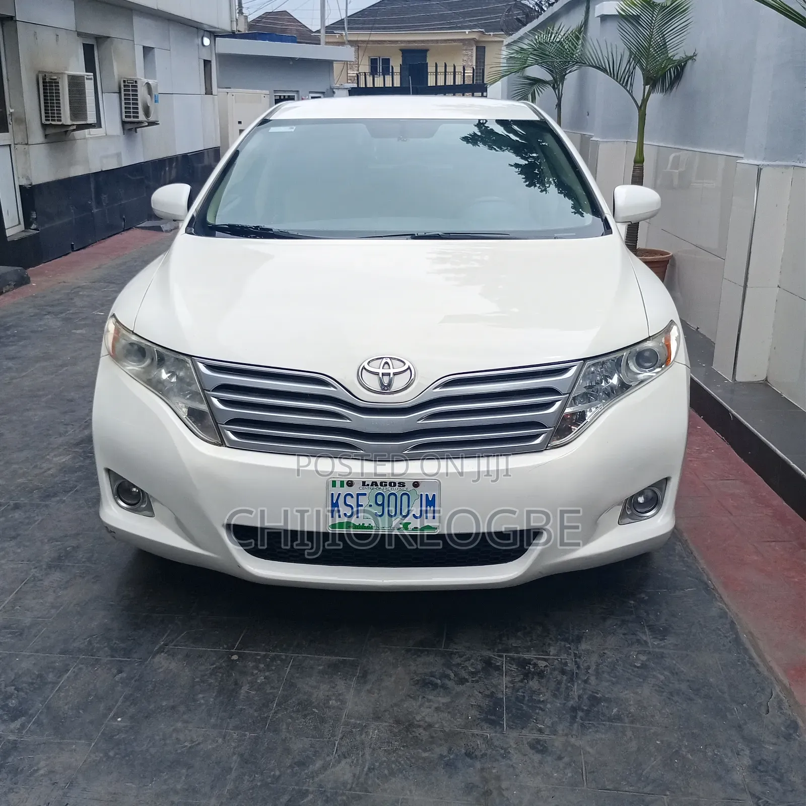 Toyota Venza LE 2010 White