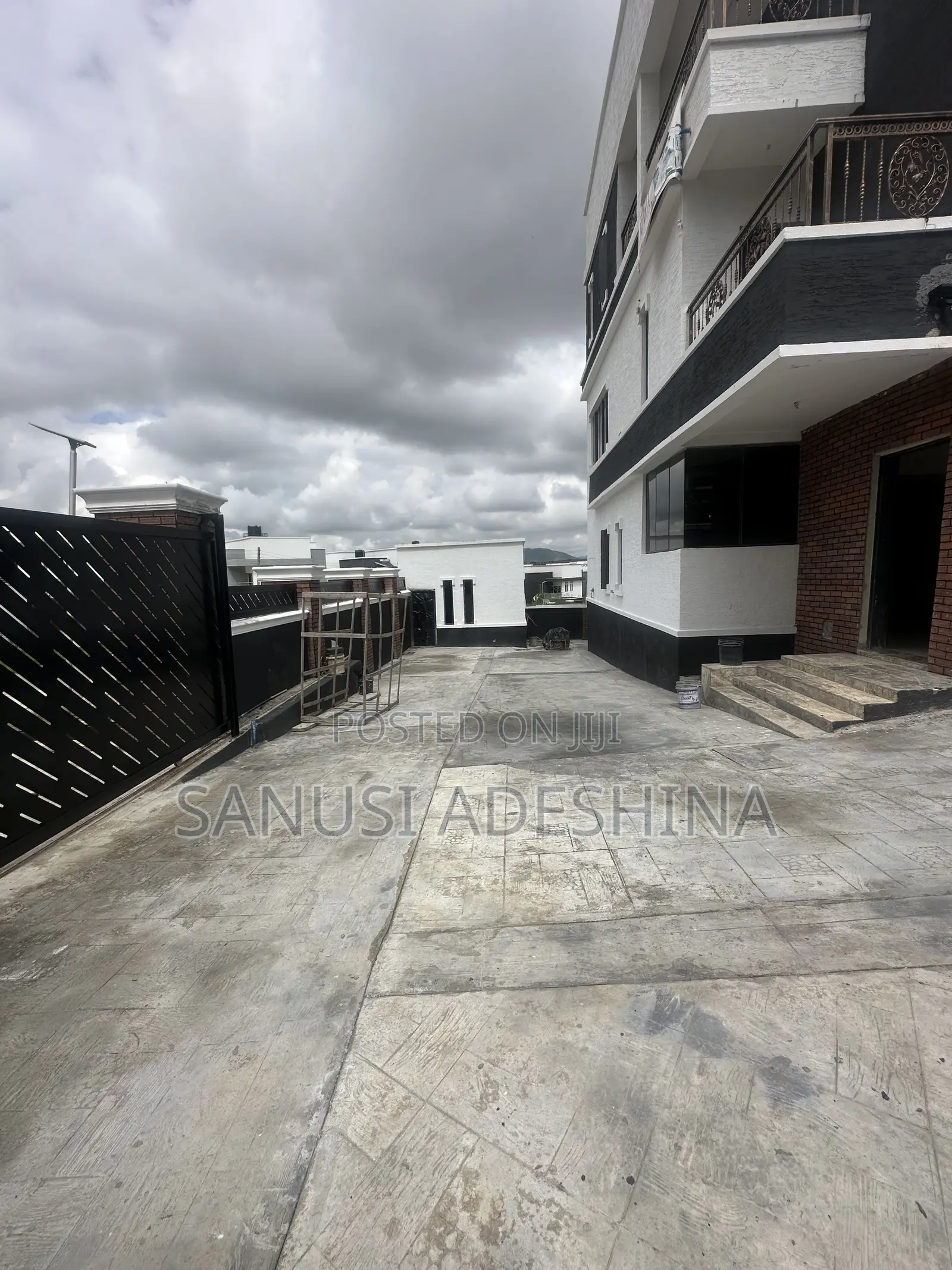 5bdrm Duplex in Gwarimpa Estate,Fct, Gwarinpa for sale