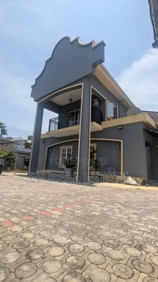 3bdrm Duplex in Galadimawa for sale